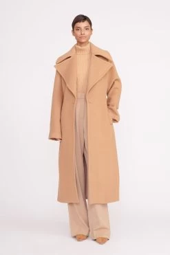 CARVER COAT | CAMEL 8 CARVER COAT | CAMEL -Staud Outlet Store 034 230605 Staud Fall Ecom 01146 web