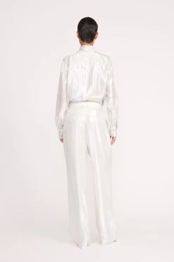 LUISA PANT | SILVER -Staud Outlet Store 209 MARYN TOP SILVER LUISA PANT SILVER 0573 web 207039ae 51ce 46a4 acff 2b029cd8f0a1