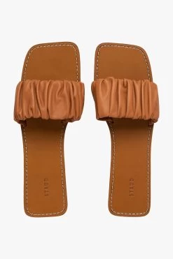 NINA RUCHED SANDAL | TAN -Staud Outlet Store STAUD MAYA RUCHED SANDAL TAN NAPPA SPRING 21 22