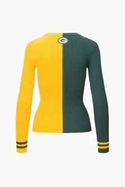 THE STAUD NFL CARGO SWEATER | GREEN BAY PACKERS -Staud Outlet Store STAUD CARGOSWEATERXNFL SWEATER GREENBAYPACKERS FANATICS 23 ECOM 2