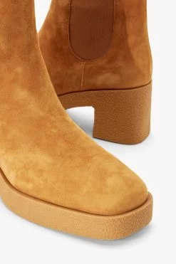 CYBIL BOOT | CASHEW SUEDE -Staud Outlet Store STAUD CYBIL BOOT CASHSUEDE SEASON 22 ECOM 5