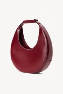 MOON BAG | RASPBERRY -Staud Outlet Store STAUD MOON BAG BORDEAUX HOLIDAY 22 ECOM 2