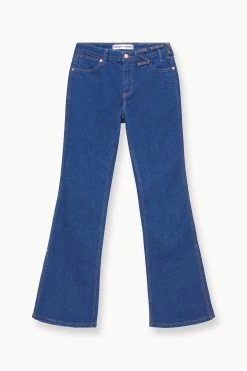 STAUD + WRANGLER THE BIKINI JEAN | DARK RINSE 16 STAUD + WRANGLER THE BIKINI JEAN | DARK RINSE -Staud Outlet Store STAUD THEBIKINIJEAN32 DENIM DARKRINSE WRANGLER 23 ECOM 1