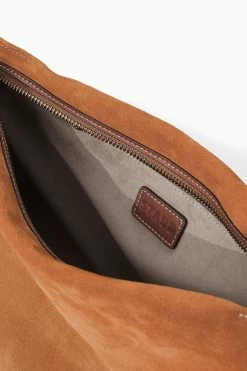 VIVI SHOULDER BAG | TAN SUEDE -Staud Outlet Store STAUD VIVI SHOULDERBAG TAN FALL 23 ECOM 3