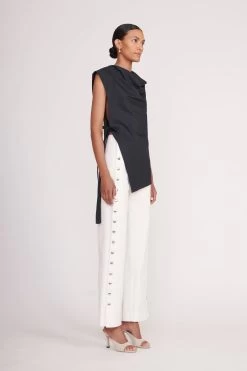 SAWYER TOP | BLACK 8 SAWYER TOP | BLACK -Staud Outlet Store Sawyer Top Black Carter Pant White 00080 web 69eef5b5 4265 46a9 95be 79508ad29366