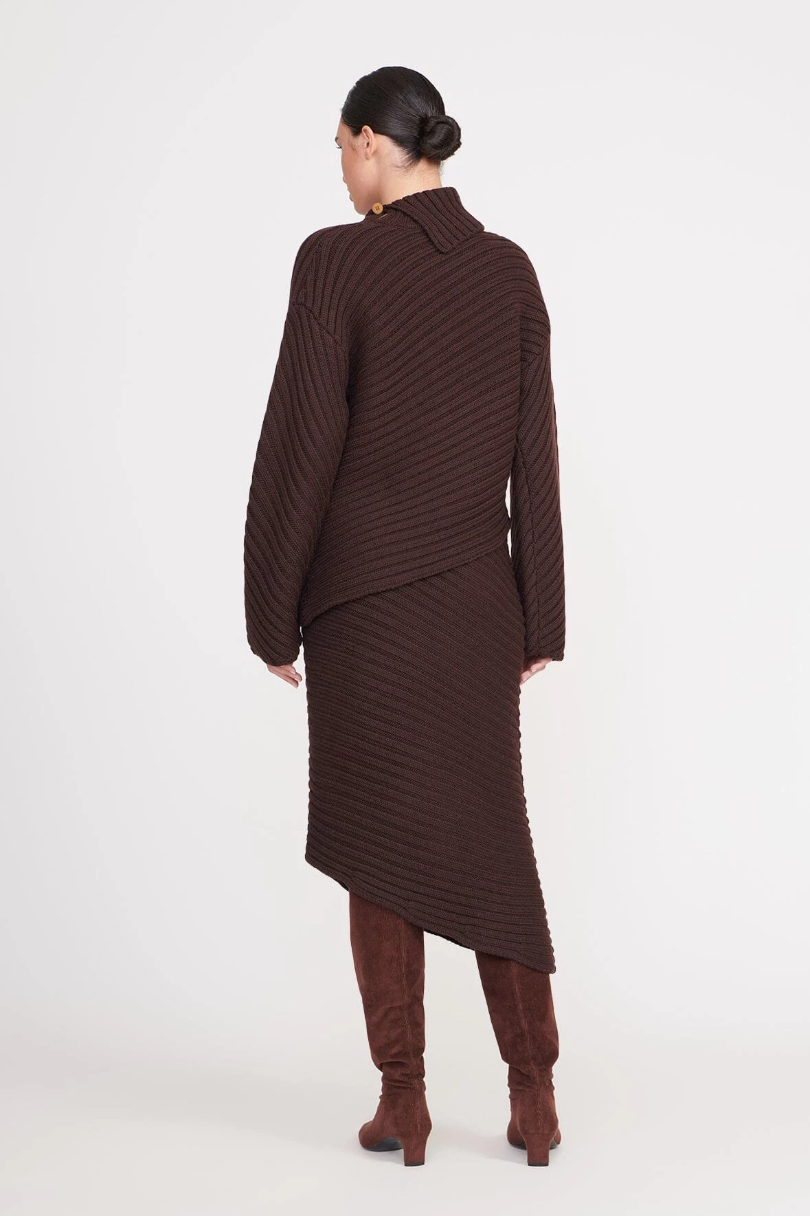 CANTILEVER SKIRT | DARK CHOCOLATE 3 CANTILEVER SKIRT | DARK CHOCOLATE - Image 3