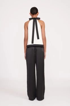 WRIGHT TOP | ECRU BLACK 9 WRIGHT TOP | ECRU BLACK -Staud Outlet Store fall 23 0940 web d1d20b14 3b67 4c04 bd3d fbcc92b85b23