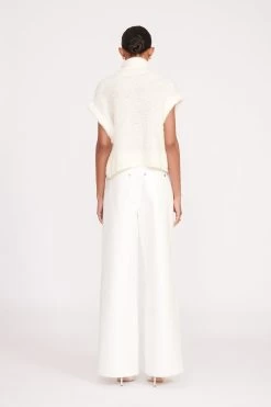 BETTE SWEATER | WHITE 7 BETTE SWEATER | WHITE -Staud Outlet Store fall 23 1291 web