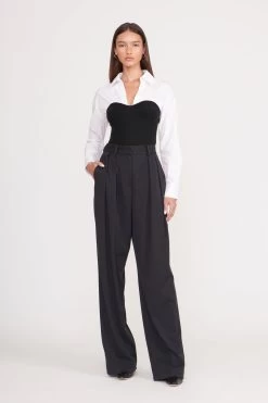 HAZEL TOP | BLACK WHITE -Staud Outlet Store hazel top black white 3 d9187b85 5e58 468e 8658 4f85f4eeac3b