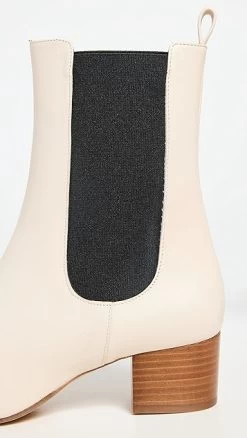 STAUD Daphne Boots -Staud Outlet Store staud312891e11d 1665577599724 2 0. UX357 QL90