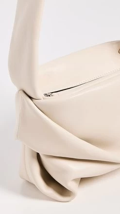 STAUD Kiss Bag -Staud Outlet Store staud3138210d92 1671663182077 2 0. UX357 QL90